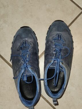 Ecco Blue Leather Athletic Lace-Up Sneakers